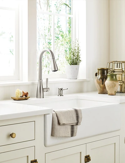 Lucira One-handle High Arc Pulldown Kitchen Faucet 87699SRS