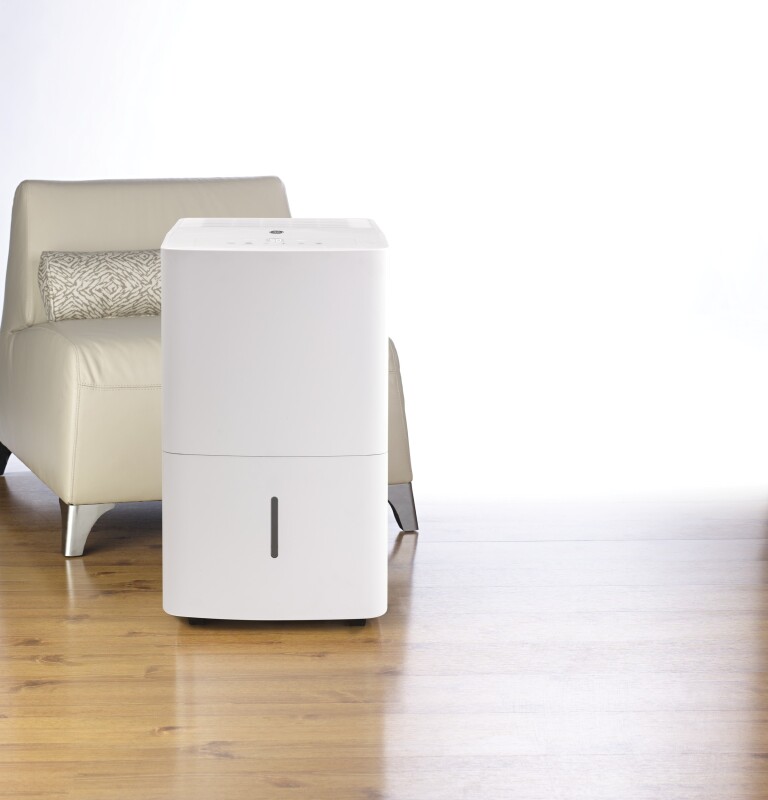 GE Dehumidifier White ADEL50LY Picture 1