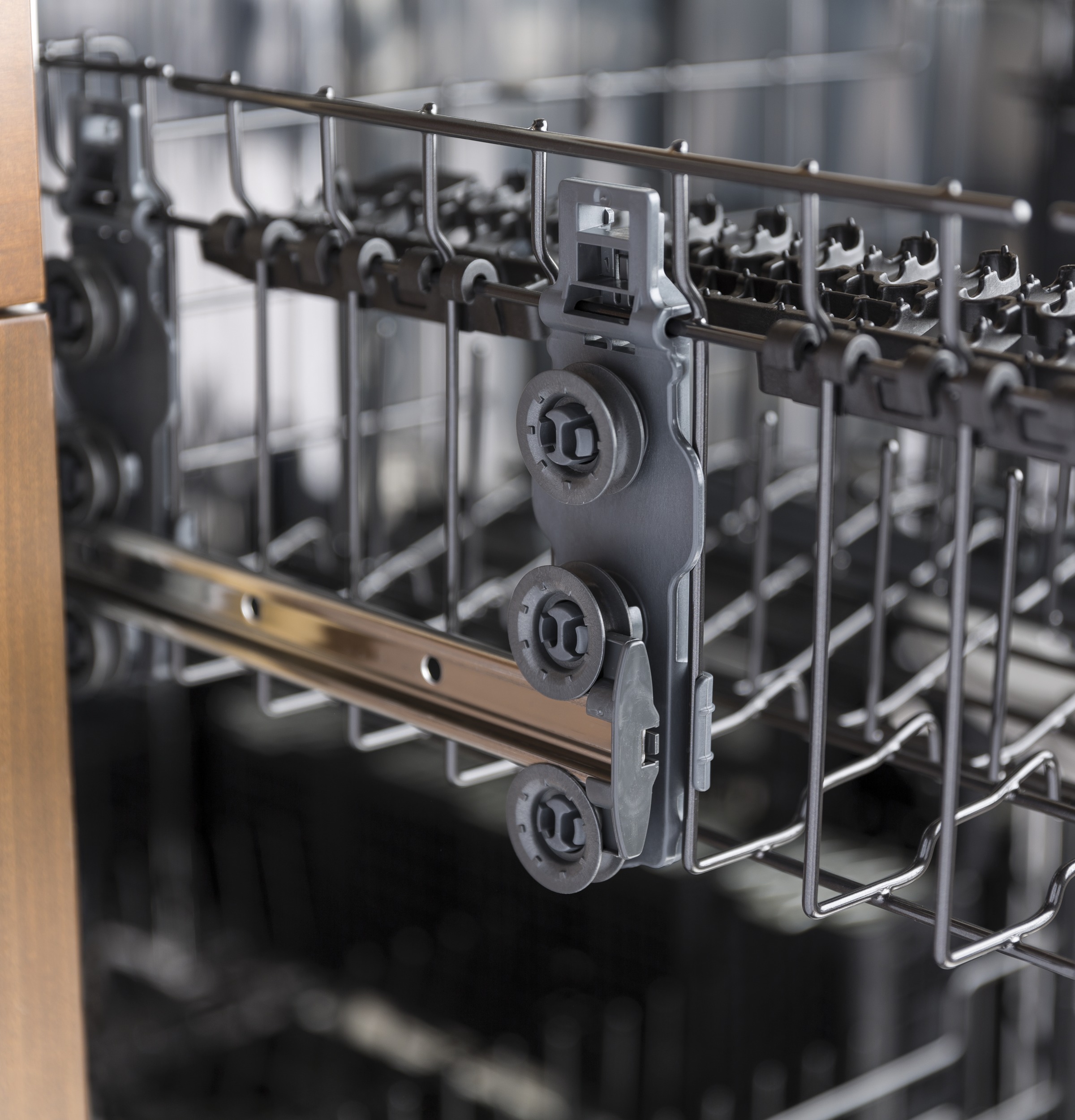 GE Artistry Series Dishwasher with Top Controls ADT521PGJBS