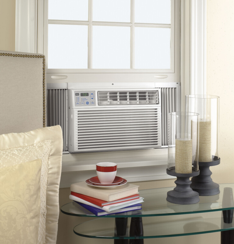 GE 115 Volt Room Air Conditioner Cool White AEZ06LQ Picture 1