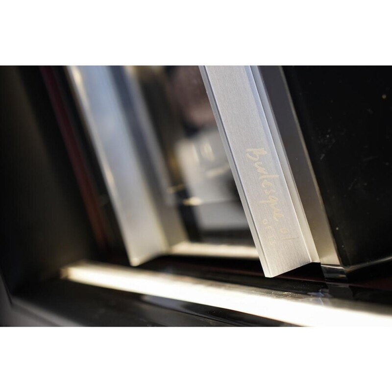 30” Built-In Refrigerator Column (Right-Hand Door Swing) ALOVE30RRC