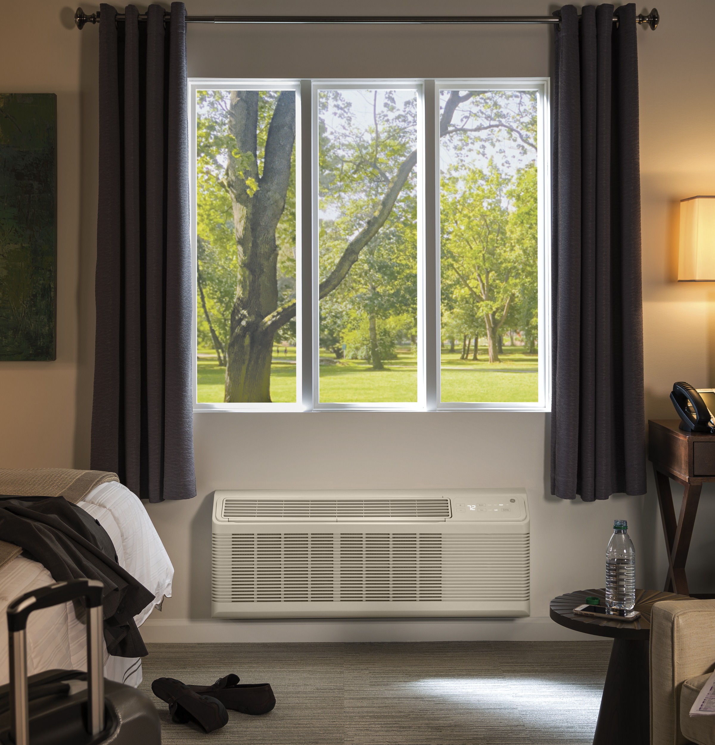 Zoneline Heat Pump Unit with ICR, 230/208 Volt AZ65H07DAD