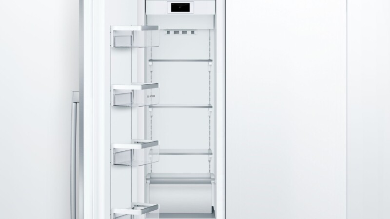 Benchmark™ Built-in Freezer 18'' Flat Hinge B18IF905SP