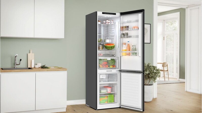800 Series Free-standing fridge-freezer with freezer at bottom, glass door 24'', Total No Frost B24CB80ESB