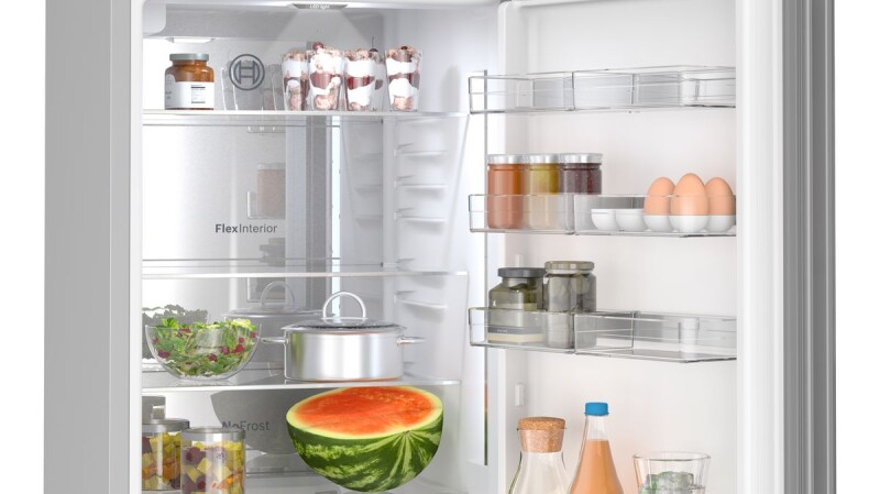 800 Series Free-standing fridge-freezer with freezer at bottom, glass door 24'', Total No Frost B24CB80ESW