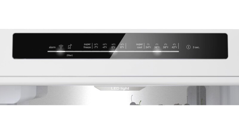 800 Series Free-standing fridge-freezer with freezer at bottom, glass door 24'', Total No Frost B24CB80ESW