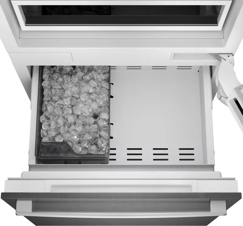 Benchmark™ Built-in Bottom Freezer Refrigerator 30'' Softclose® Flat Hinge B30BB130SS