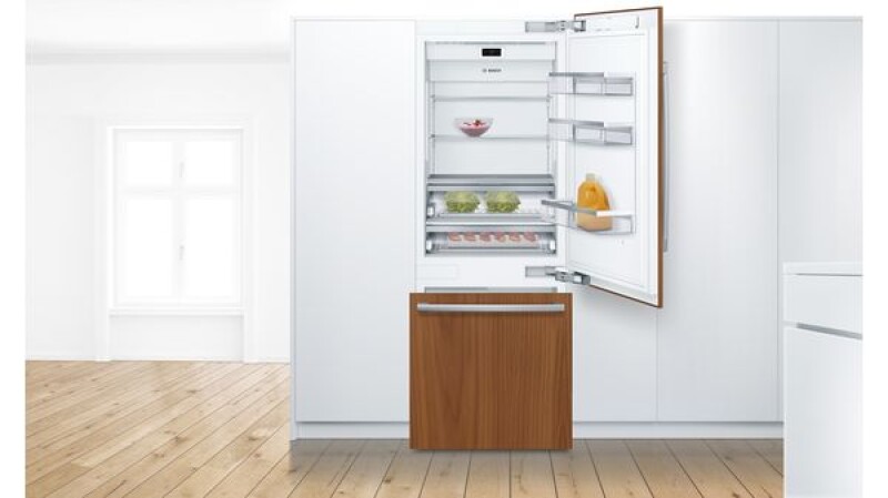 Benchmark Built-in Bottom Freezer Refrigerator30'' B30IB900SP