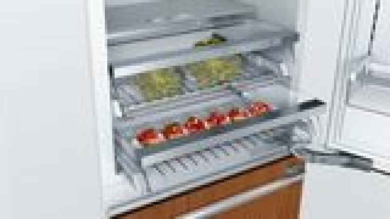 Benchmark Built-in Bottom Freezer Refrigerator30'' B30IB900SP