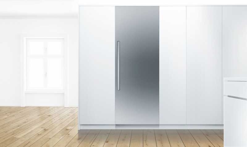 Benchmark™ Built-in Fridge 30'' Flat Hinge B30IR905SP