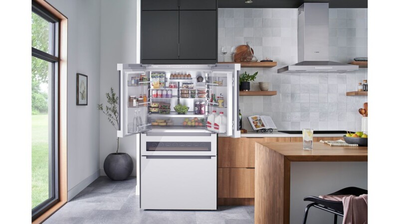 800 Series French Door Bottom Mount Refrigerator, Glass door 36'', Total No Frost B36CL81ENW