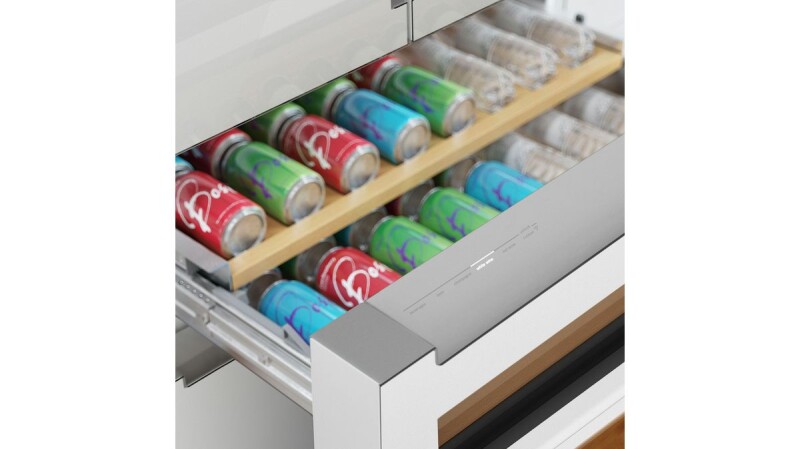 800 Series French Door Bottom Mount Refrigerator, Glass door 36'', Total No Frost B36CL81ENW