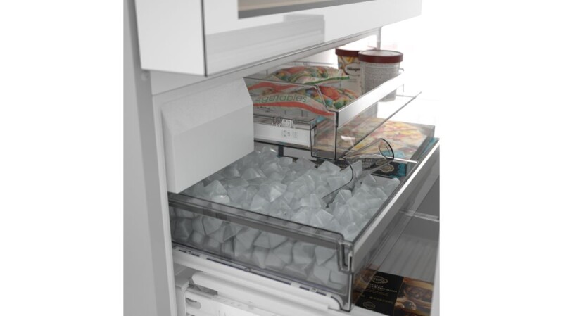 800 Series French Door Bottom Mount Refrigerator, Glass door 36'', Total No Frost B36CL81ENW