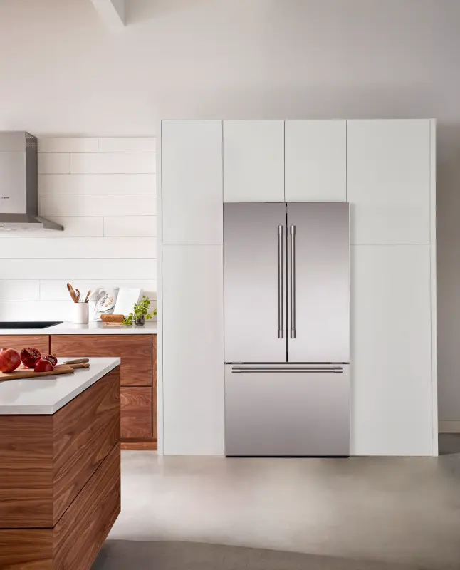 800 Series French Door Bottom Mount Refrigerator36'' B36CT81SNS