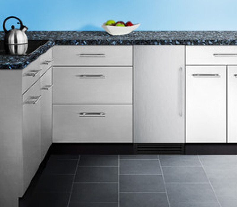 Built-In 50 lb. Clear Icemaker BIM44G