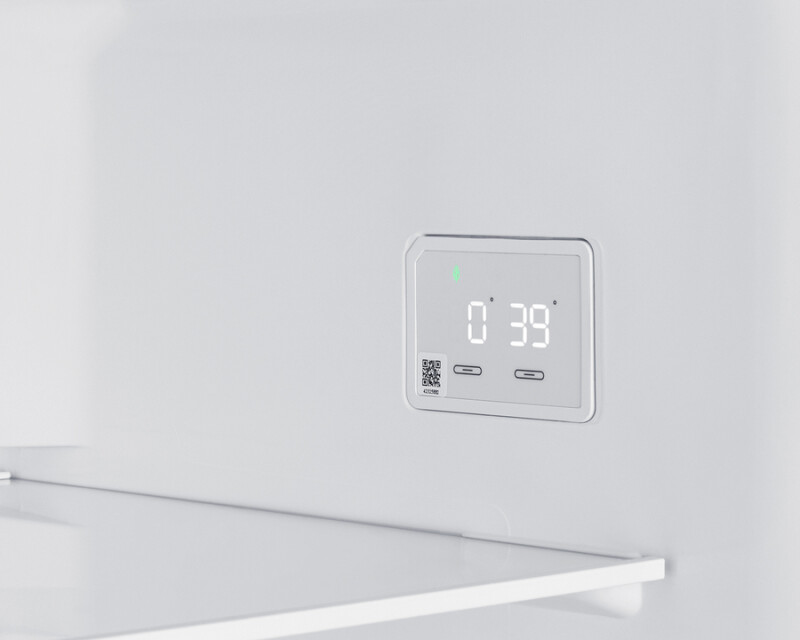 28" Wide Top-Mount Refrigerator-Freezer With NIST-Calibrated Thermometers BKRF152BLHD