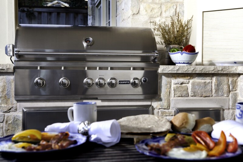 Older/archived Model: 42″ S-series Grill C1SL42NG