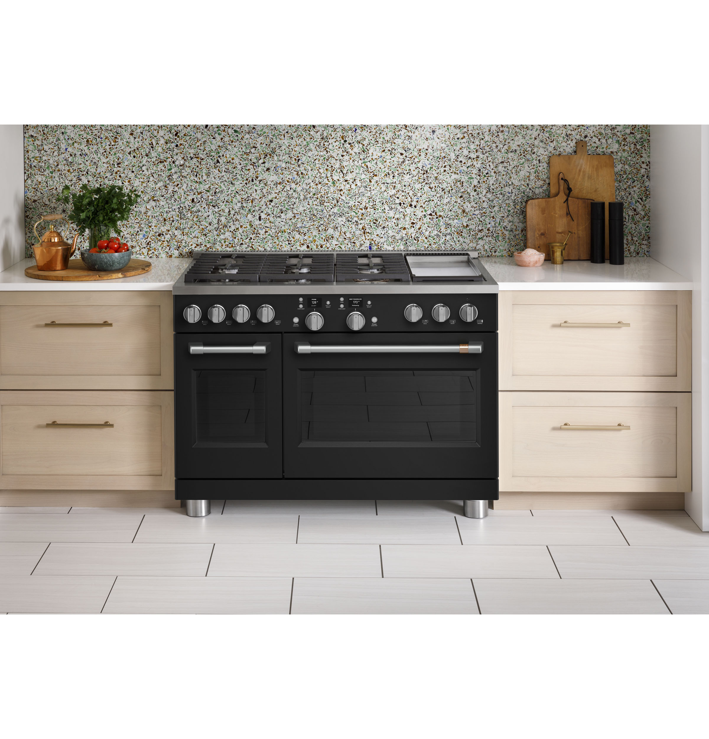 CAFÉ™ 48" Smart Dual-Fuel Commercial-Style Range with 6 Burners and Griddle (Natural Gas) C2Y486P3TD1