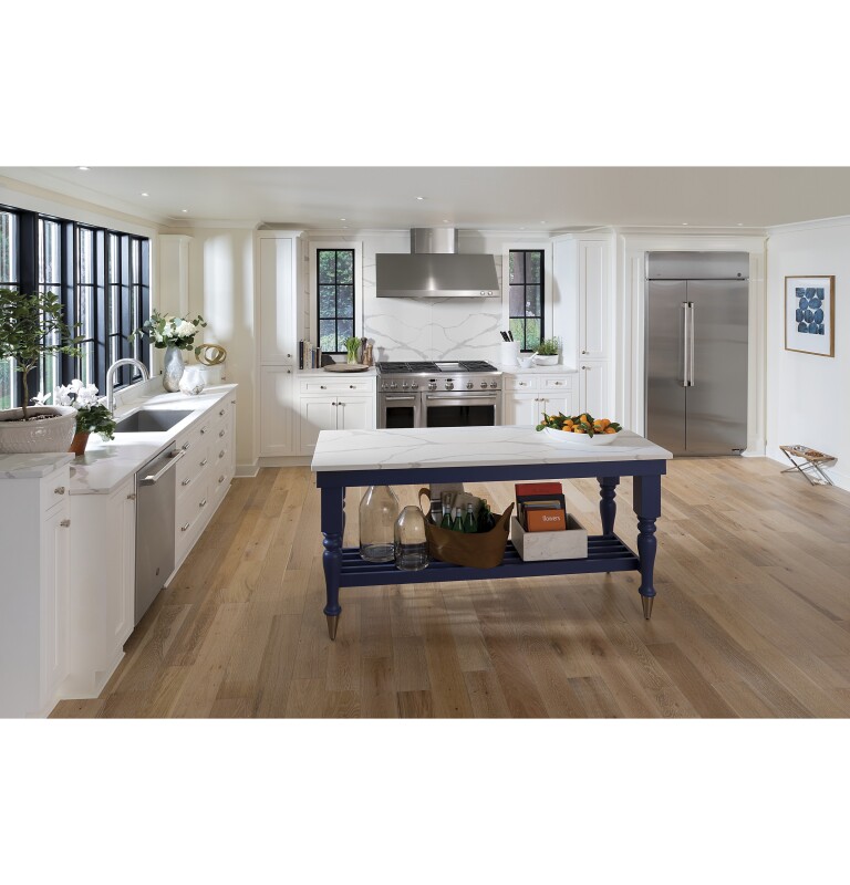 GE Series 48" Dual-Fuel Professional Range with 6 Burners and Griddle (Natural Gas) C2Y486SDLSS