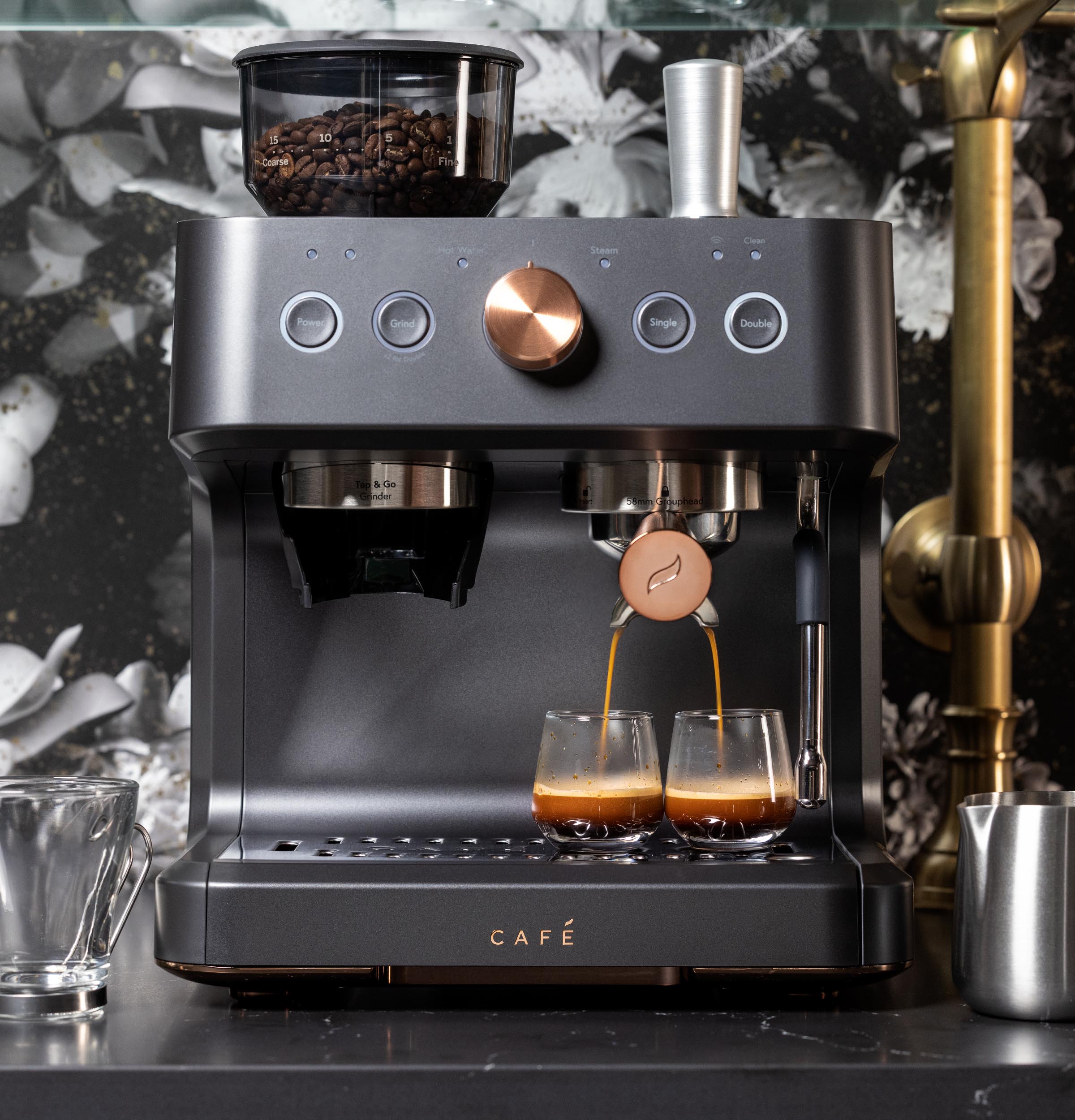CAFÉ™ BELLISSIMO Semi Automatic Espresso Machine + Frother C7CESAS3RD3