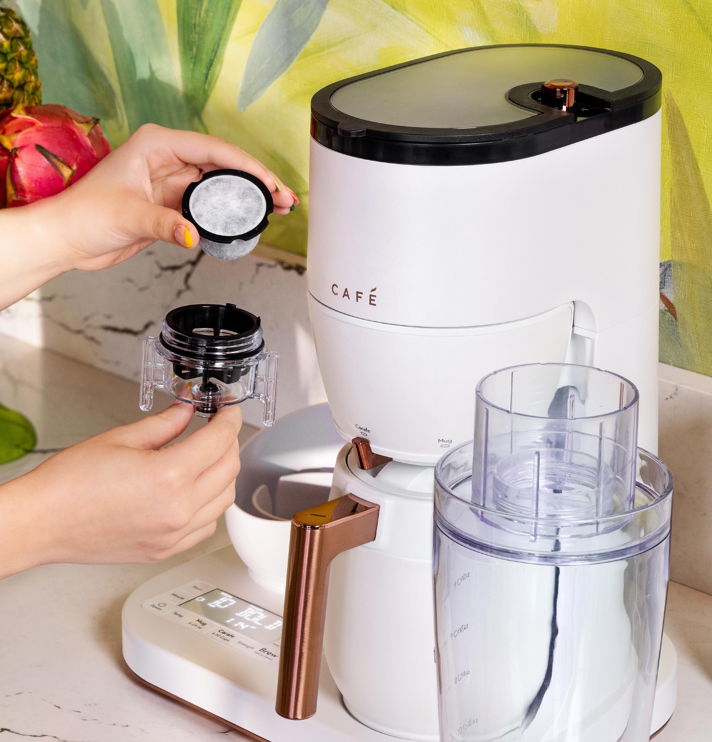 CAFÉ™ Specialty Grind and Brew Coffee Maker with Thermal Carafe C7CGAAS4TW3