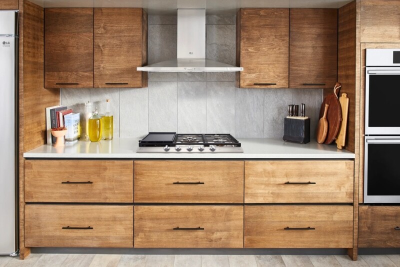 LG STUDIO 30” UltraHeat™ Gas Cooktop with EasyClean® CBGS3028S