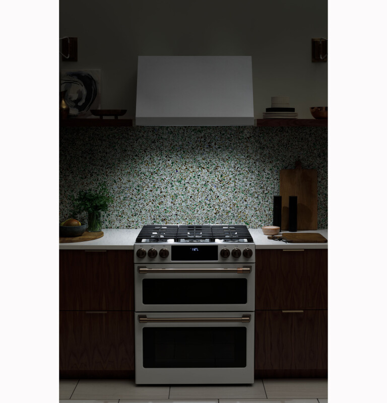 CAFÉ™ 36" Commercial Hood CBW36YIEWW6