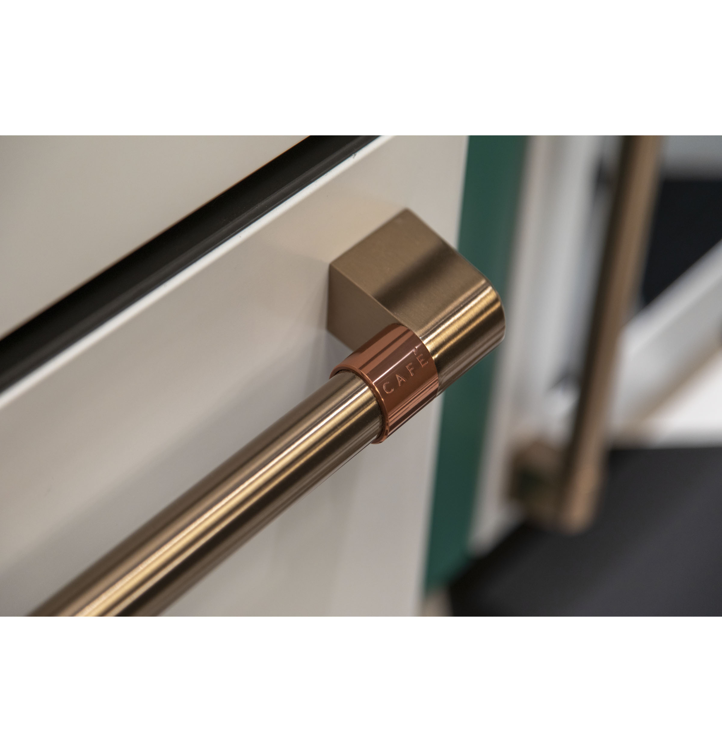 CAFÉ™ Wine Center CCP06DP4PW2