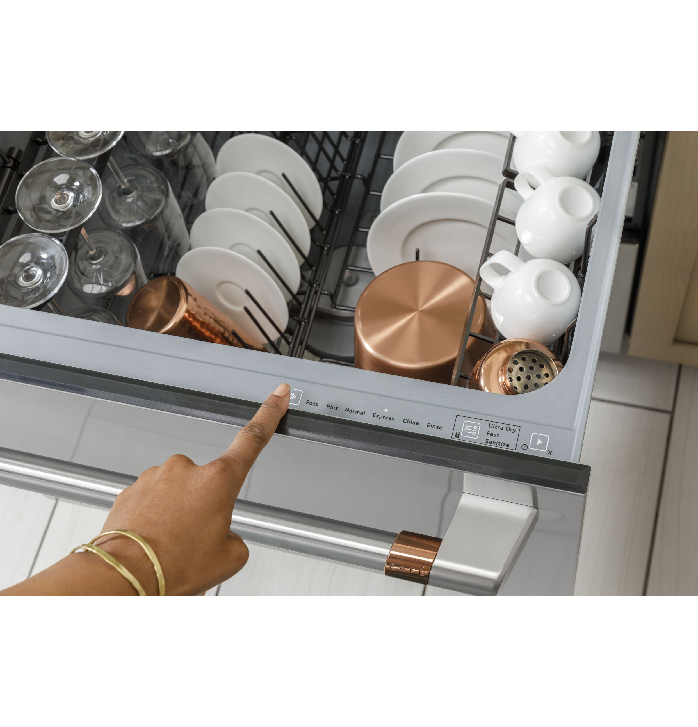 CAFÉ™ ENERGY STAR Smart Single Drawer Dishwasher CDD220P2WS1