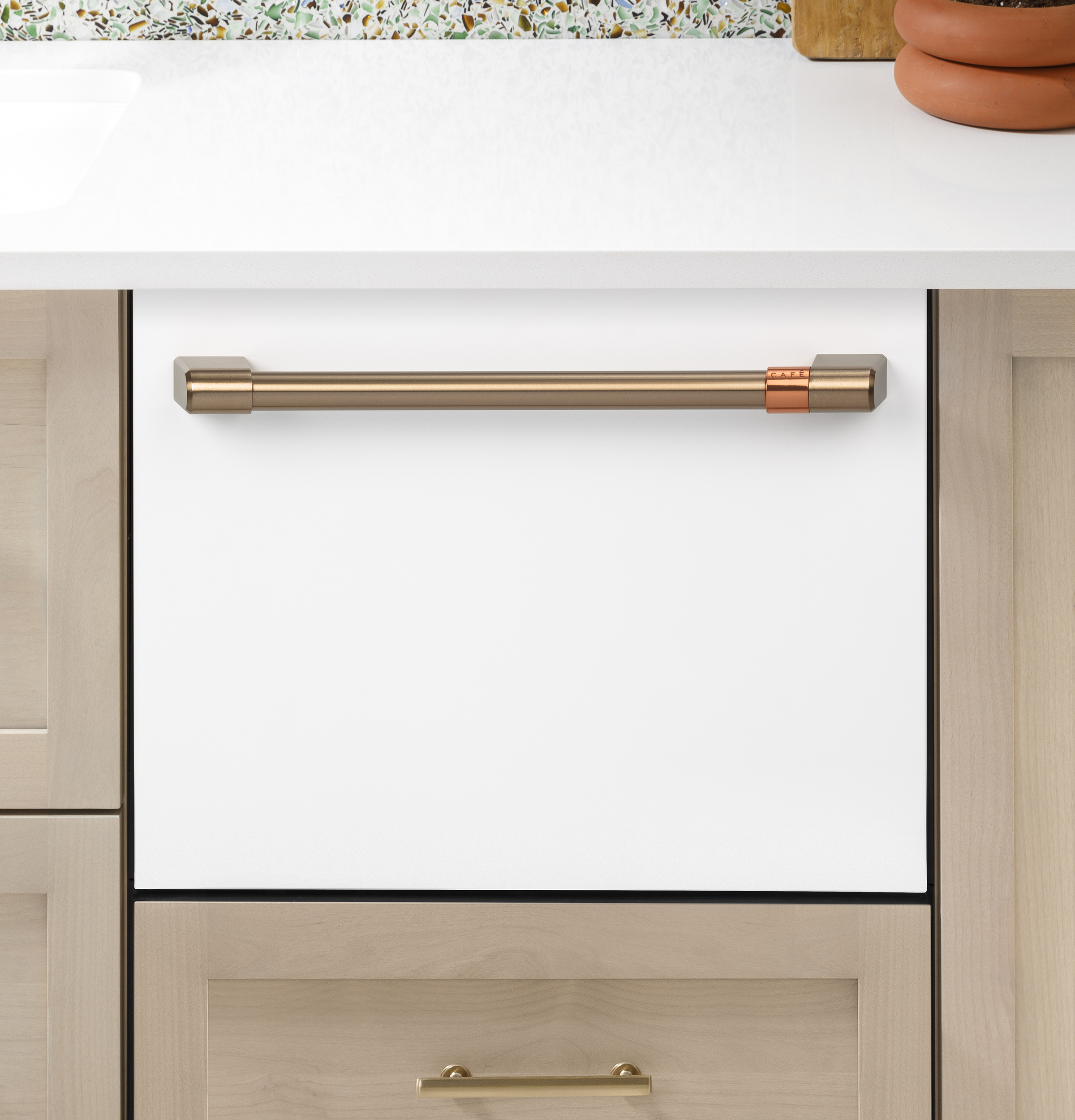 CAFÉ™ ENERGY STAR Smart Single Drawer Dishwasher CDD220P4WW2