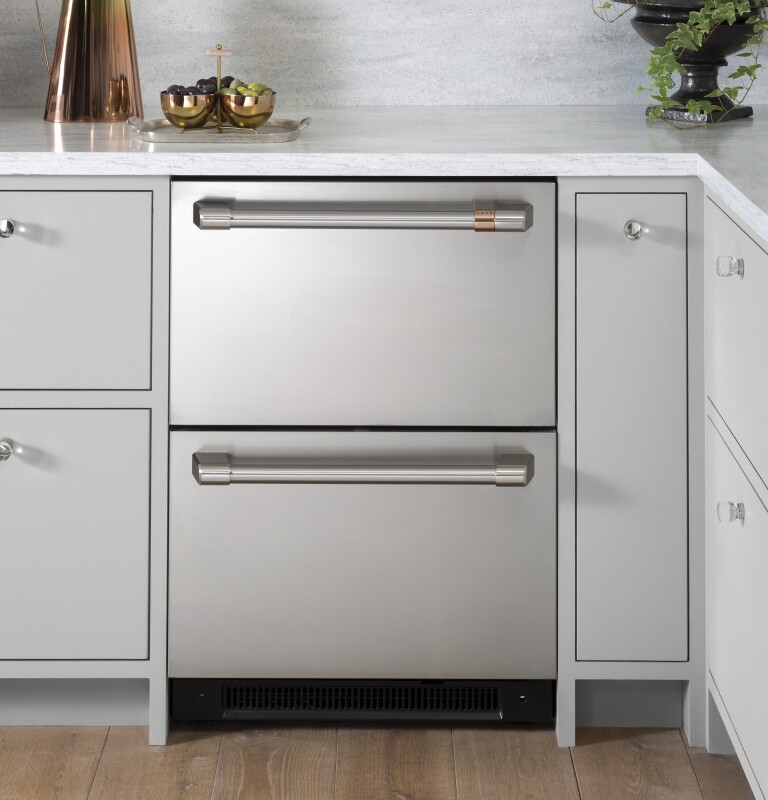 5.7 Cu. Ft. Built-in Dual-drawer Refrigerator CDE06RP2NS1