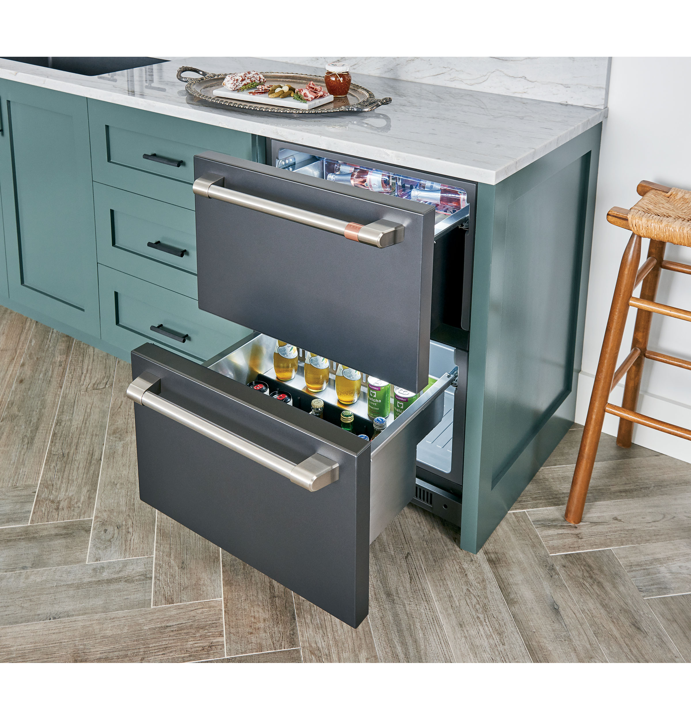 CAFÉ™ 5.7 Cu. Ft. Built-In Dual-Drawer Refrigerator CDE06RP3ND1