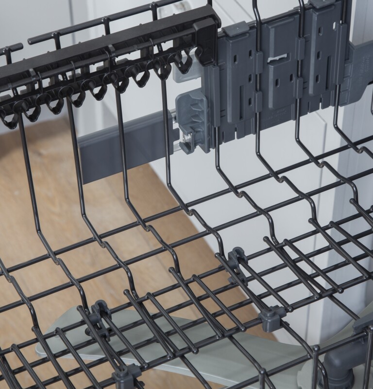 CAFÉ™ ENERGY STAR® Stainless Steel Interior Dishwasher with Sanitize and Ultra Wash & Dry CDT845P2NS1