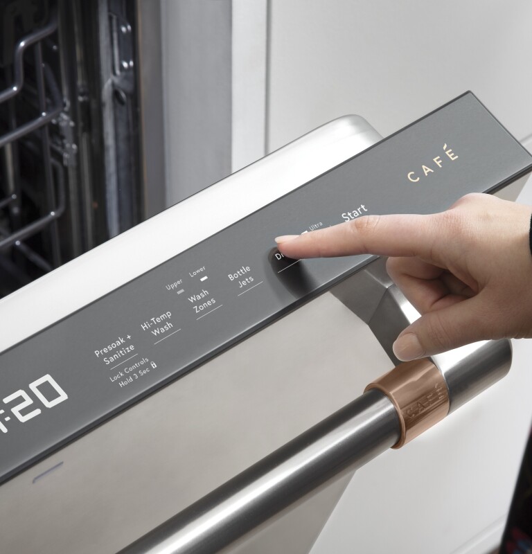 CAFÉ™ ENERGY STAR® Stainless Steel Interior Dishwasher with Sanitize and Ultra Wash & Dry CDT845P2NS1