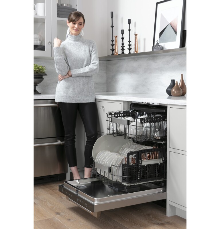 CAFÉ™ ENERGY STAR® Stainless Steel Interior Dishwasher with Sanitize and Ultra Wash & Dry CDT845P2NS1