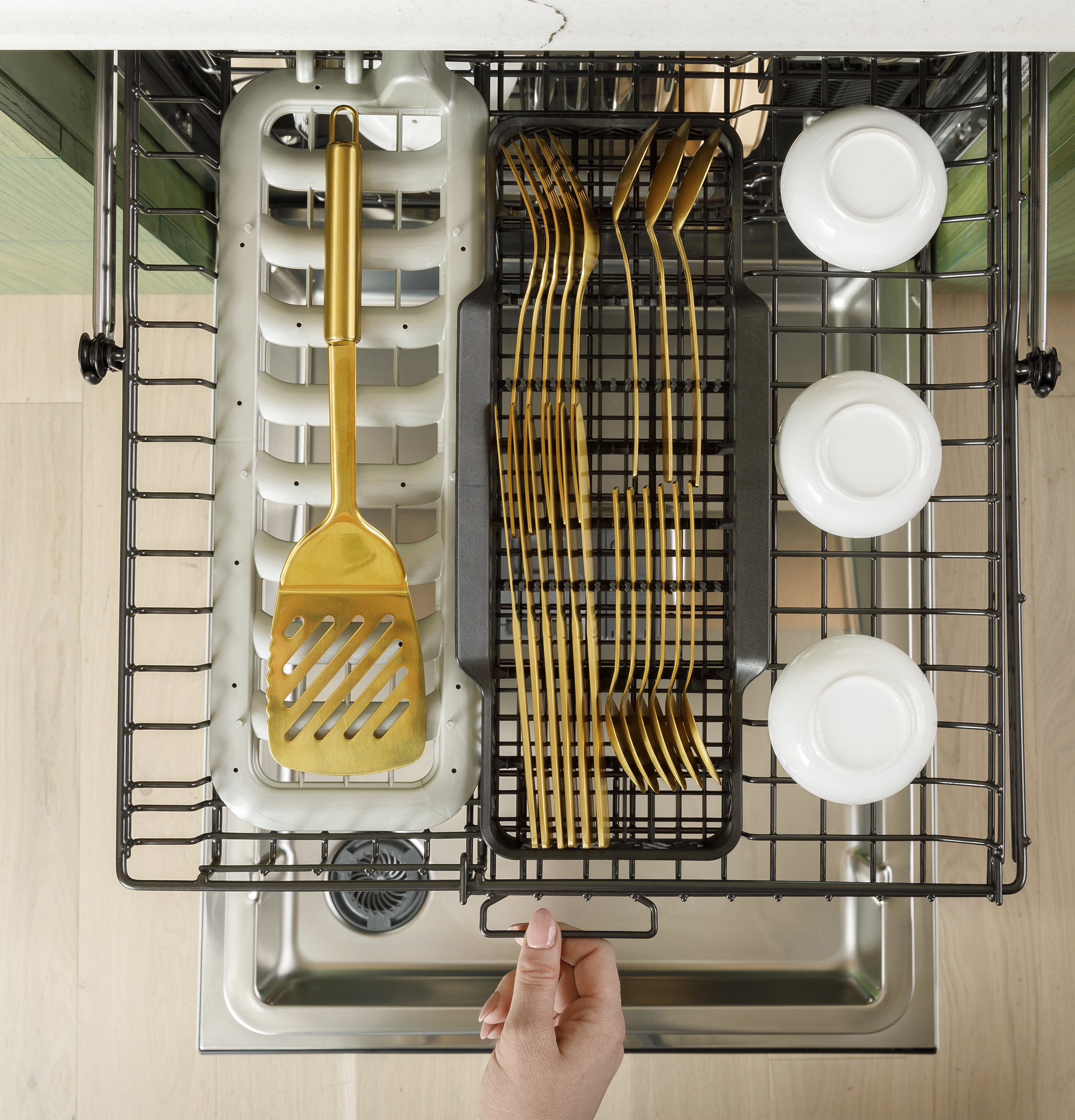 Customfit Energy Star Stainless Interior Smart Dishwasher With Ultra Wash Top Rack And Dual Convection Ultra Dry, 44 Dba CDT858P3VD1