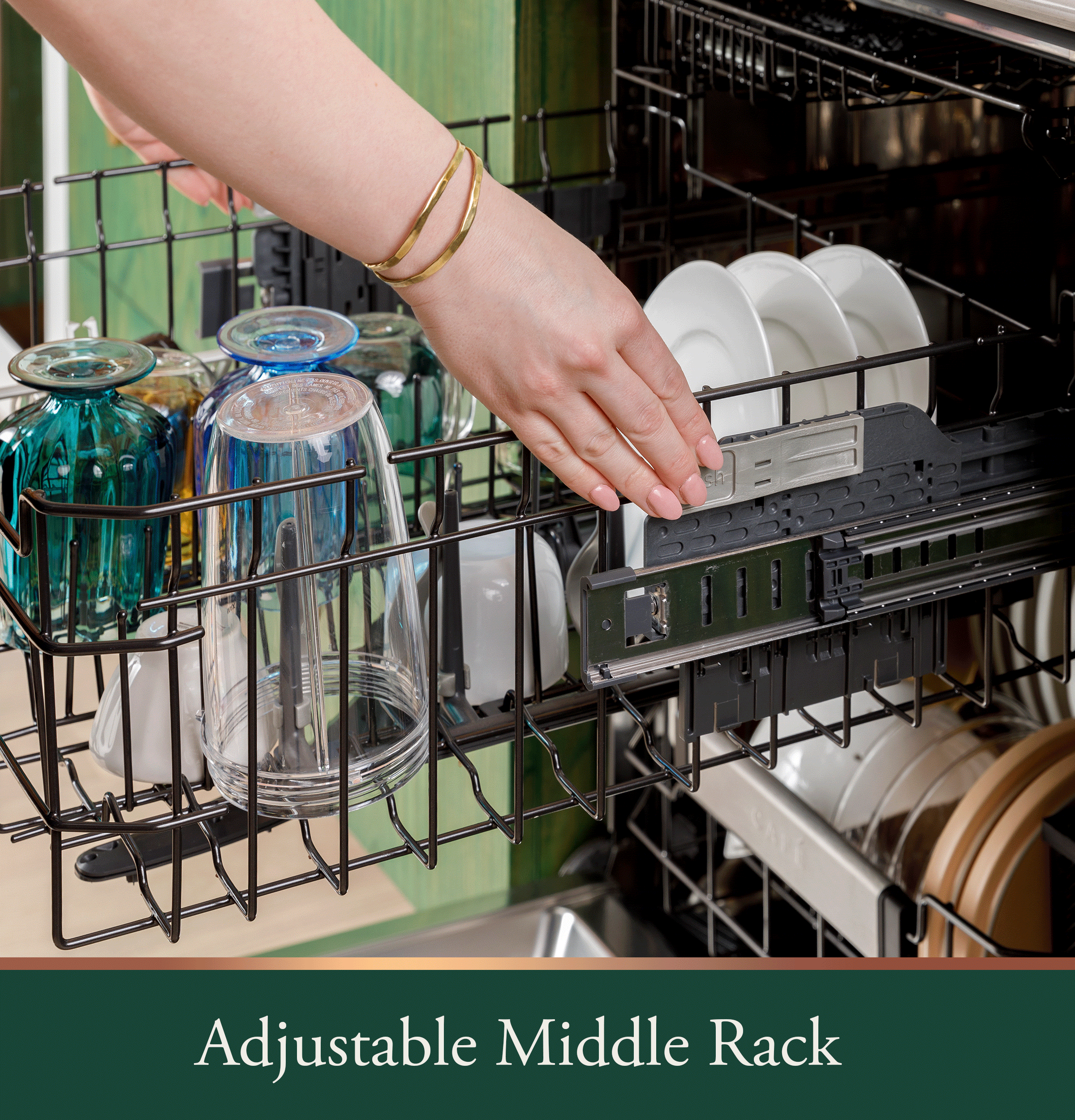 CAFÉ™ CustomFit ENERGY STAR Stainless Interior Smart Dishwasher with Ultra Wash Top Rack and Dual Convection Ultra Dry, LED Lights, 39 dBA CDT888P4VW2