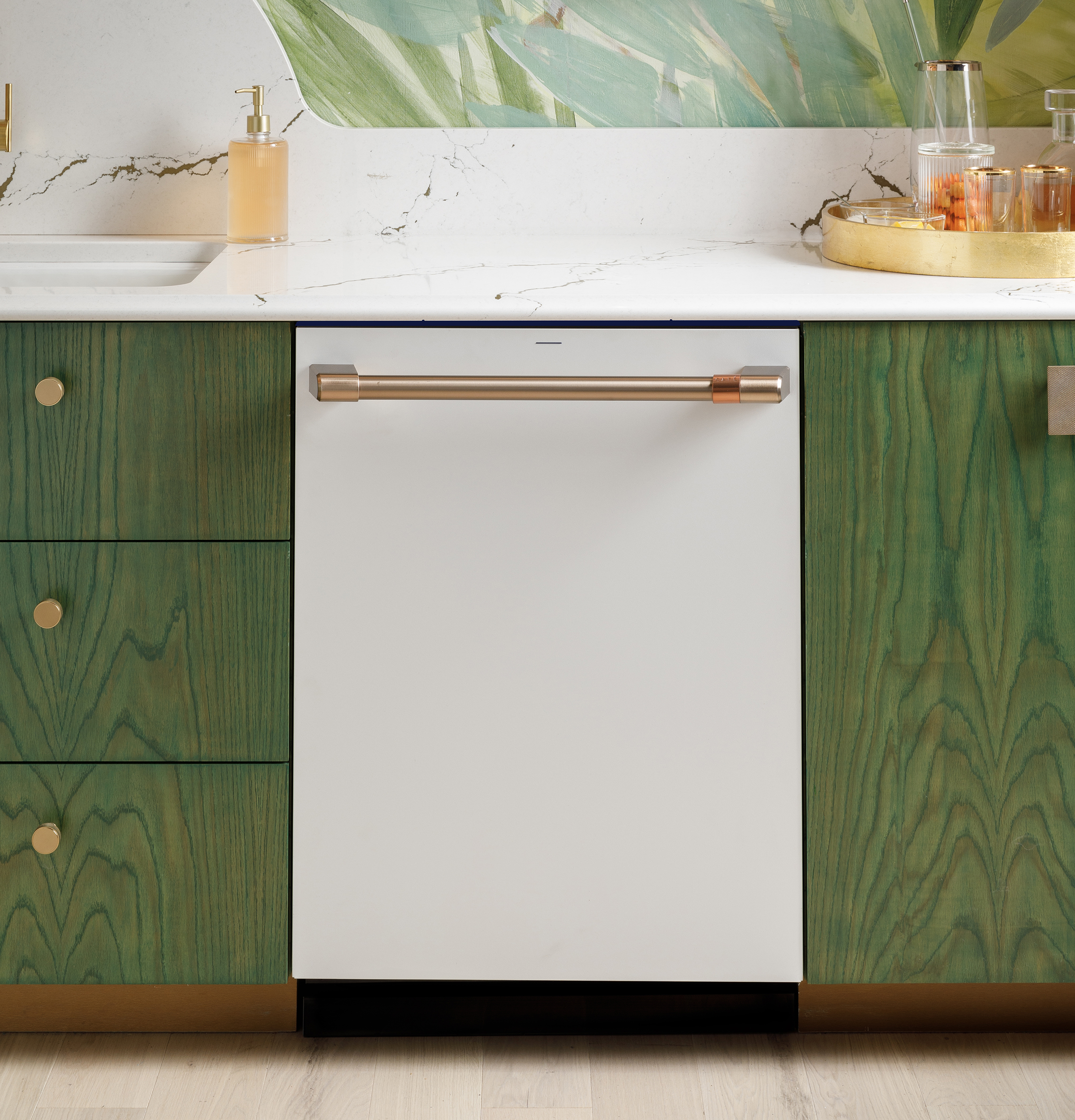 CAFÉ™ CustomFit ENERGY STAR Stainless Interior Smart Dishwasher with Ultra Wash Top Rack and Dual Convection Ultra Dry, LED Lights, 39 dBA CDT888P4VW2