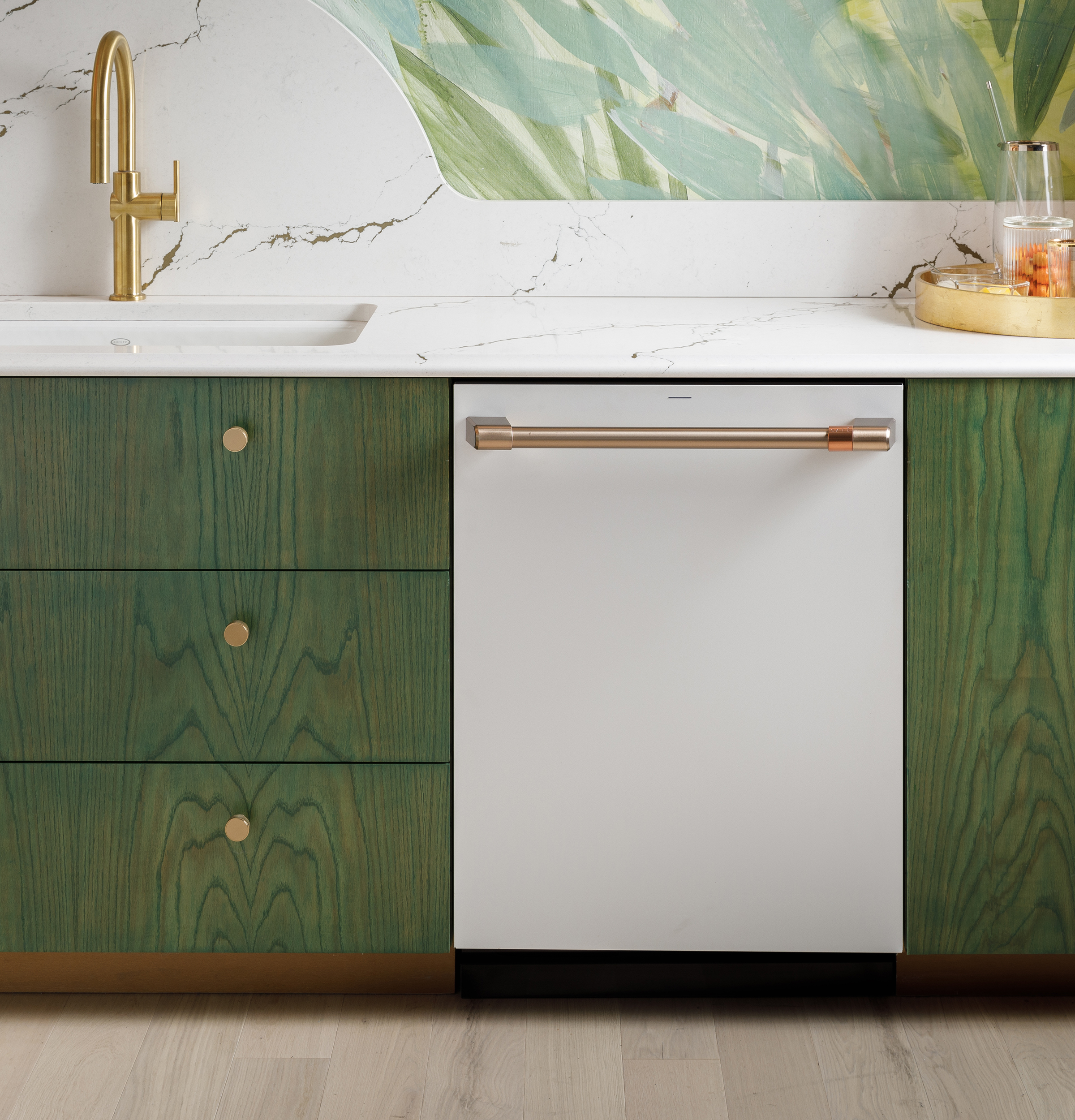 CAFÉ™ CustomFit ENERGY STAR Stainless Interior Smart Dishwasher with Ultra Wash Top Rack and Dual Convection Ultra Dry, LED Lights, 39 dBA CDT888P4VW2