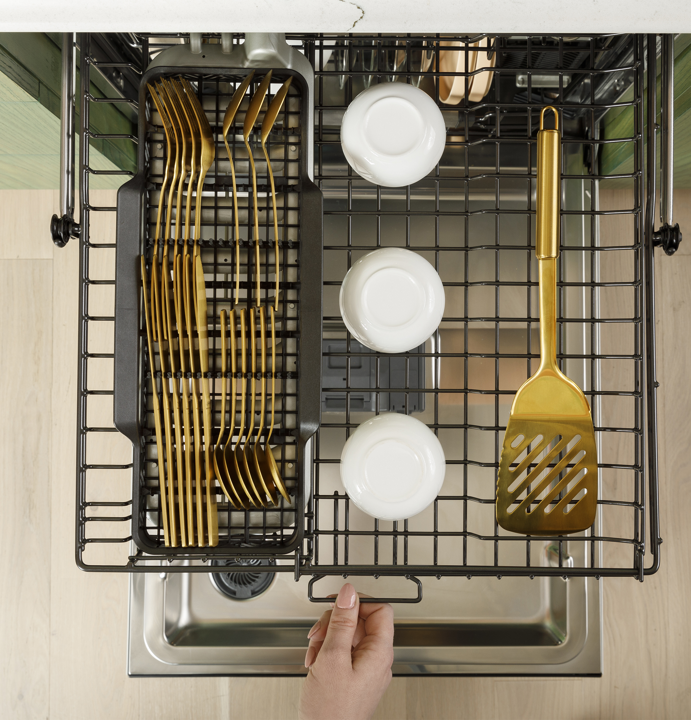 CAFÉ™ CustomFit ENERGY STAR Stainless Interior Smart Dishwasher with Ultra Wash Top Rack and Dual Convection Ultra Dry, LED Lights, 39 dBA CDT888P4VW2