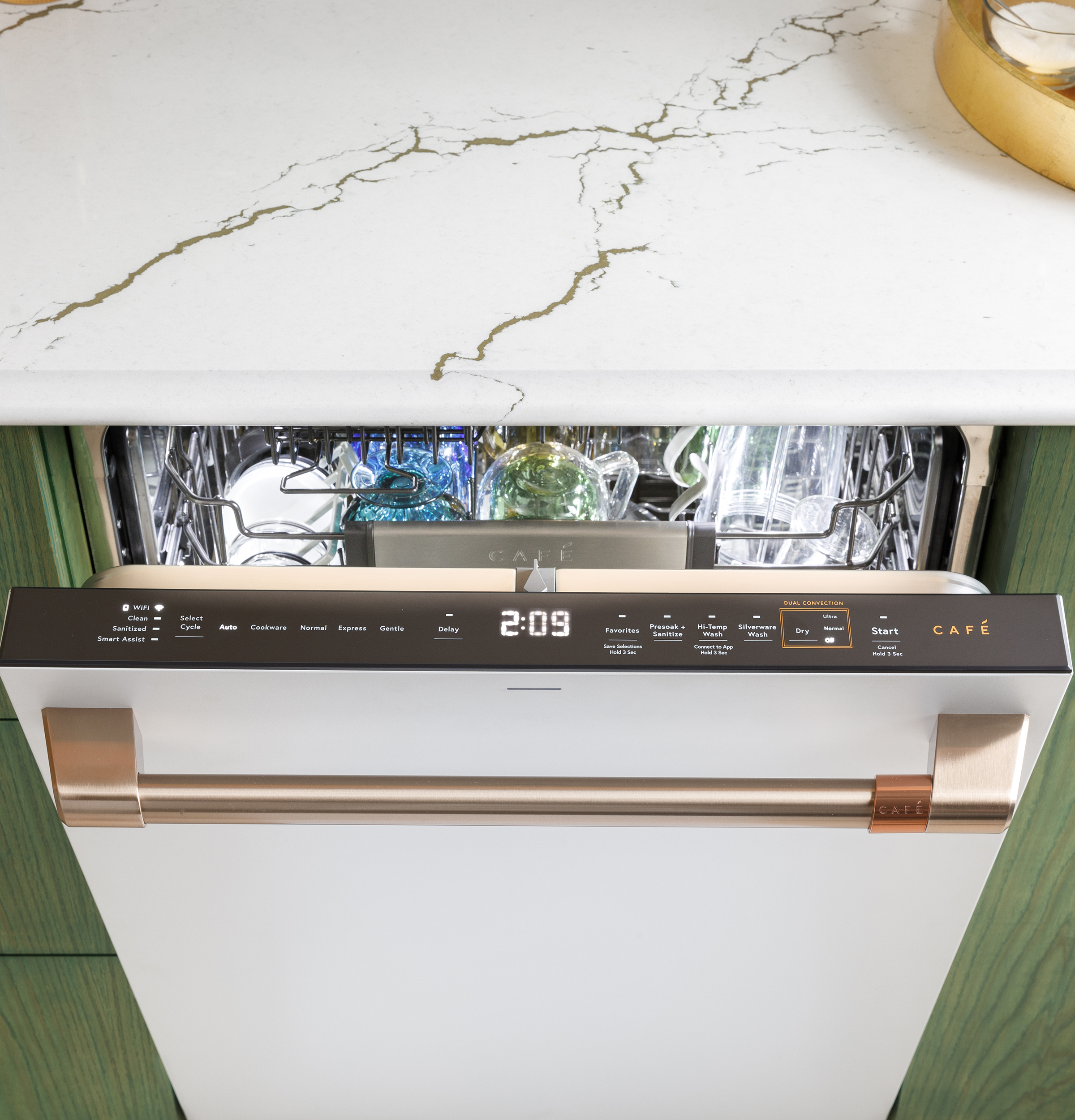 CAFÉ™ CustomFit ENERGY STAR Stainless Interior Smart Dishwasher with Ultra Wash Top Rack and Dual Convection Ultra Dry, LED Lights, 39 dBA CDT888P4VW2