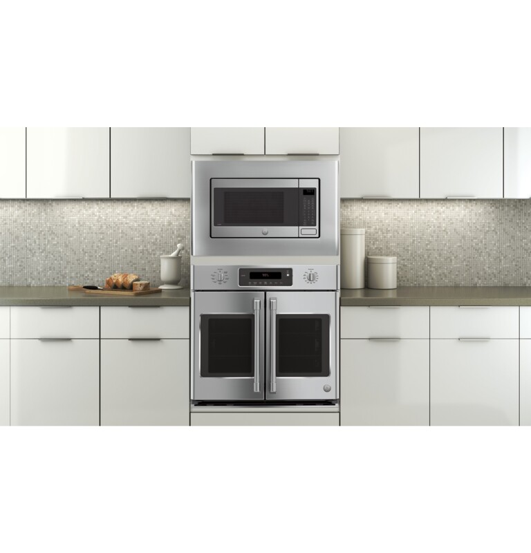 GE Series 1.5 Cu. Ft. Countertop Convection/Microwave Oven CEB1599SJSS