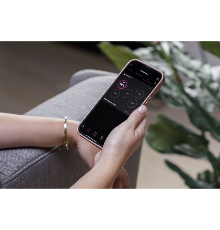 CAFÉ™ 30" Touch-Control Electric Cooktop CEP90302TSS