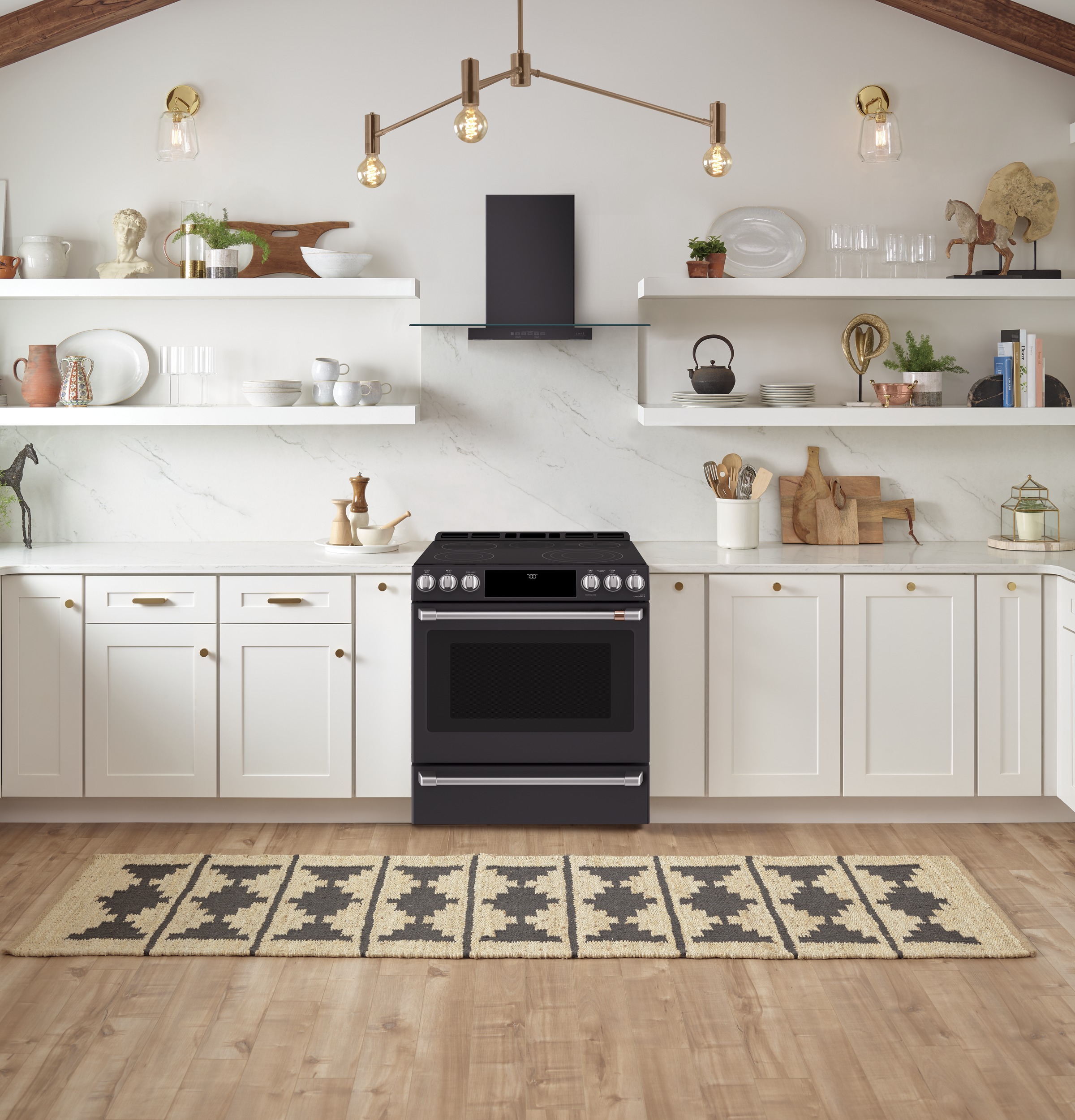 CAFÉ™ 30" Smart Slide-In, Front-Control, Radiant and Convection Range CES700P3MD1