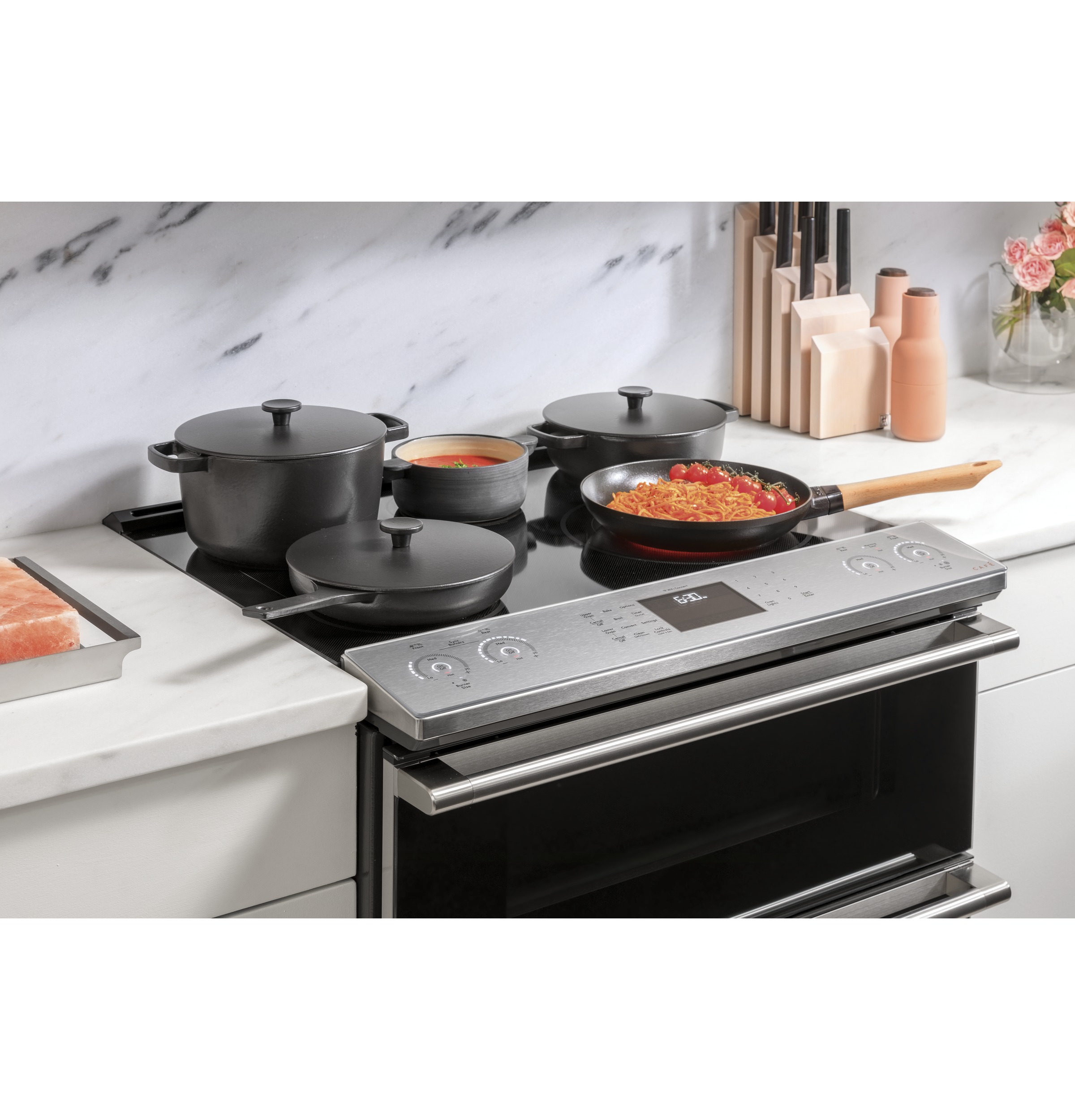 CAFÉ™ 30" Smart Slide-In, Front-Control, Radiant and Convection Double-Oven Range in Platinum Glass CES750M2NS5