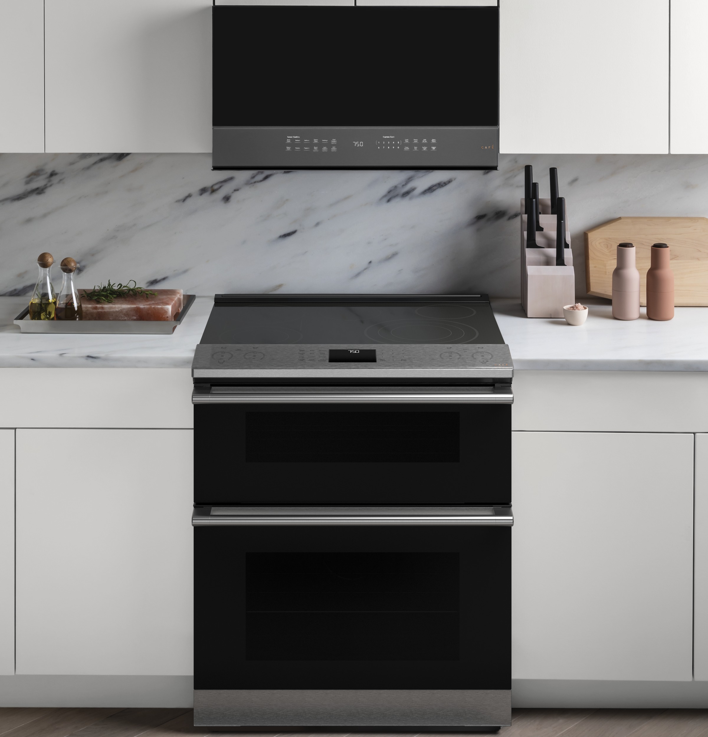 CAFÉ™ 30" Smart Slide-In, Front-Control, Radiant and Convection Double-Oven Range in Platinum Glass CES750M2NS5