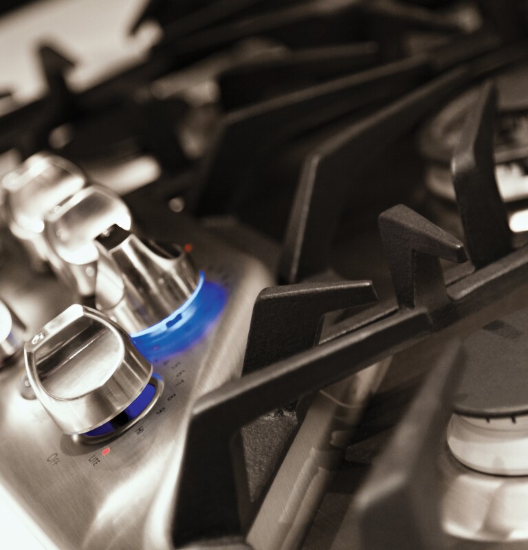 GE Series 30" Built-In Gas Cooktop CGP350SETSS