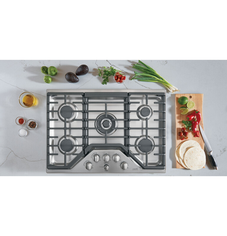 CAFÉ™ 30" Gas Cooktop CGP95302MS1