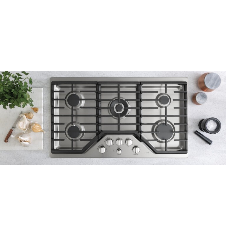 CAFÉ™ 36" Gas Cooktop CGP95362MS1