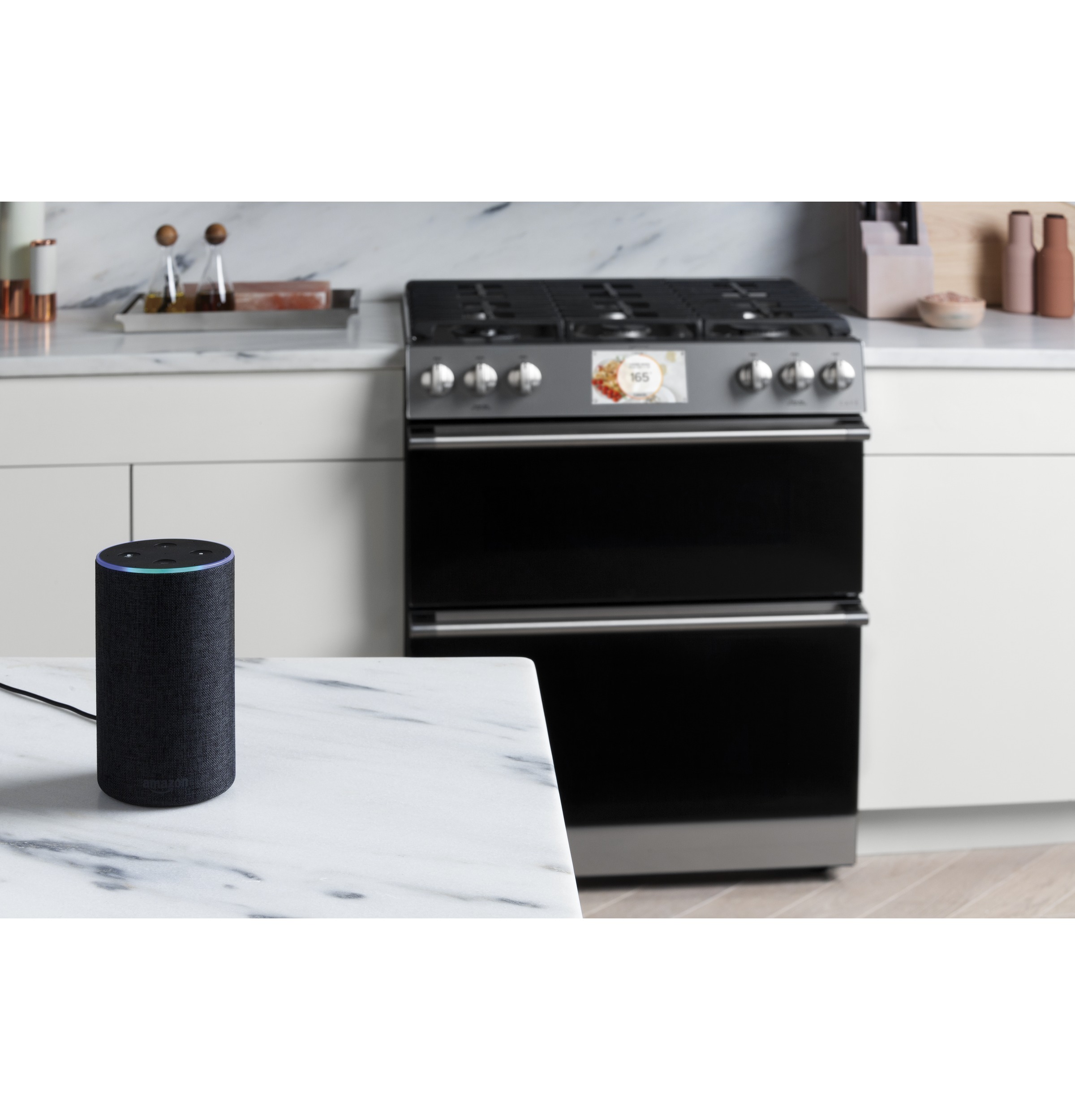 CAFÉ™ 30" Smart Slide-In, Front-Control, Gas Range with Convection Oven in Platinum Glass CGS700M2NS5